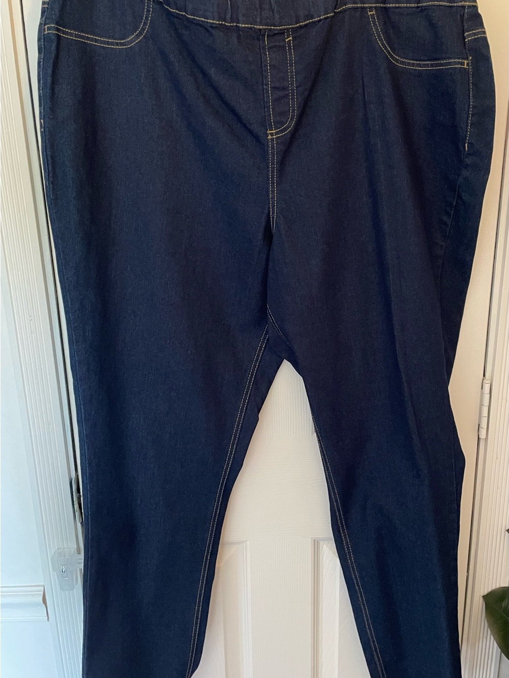 Classic Dark Blue Women's Jeans 3X Pull on Jegging NWOT